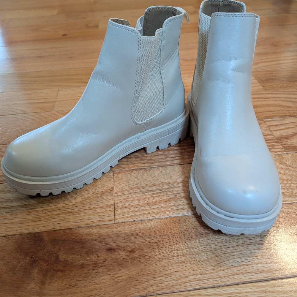 Women's Cream Ankle Boots